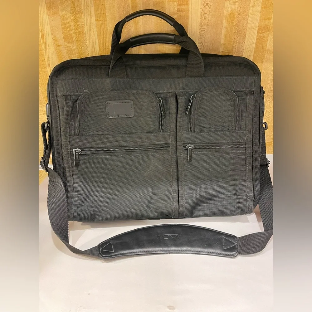 TUMI Alpha 2 T-Pass 17x14 Expandable Laptop Briefcase